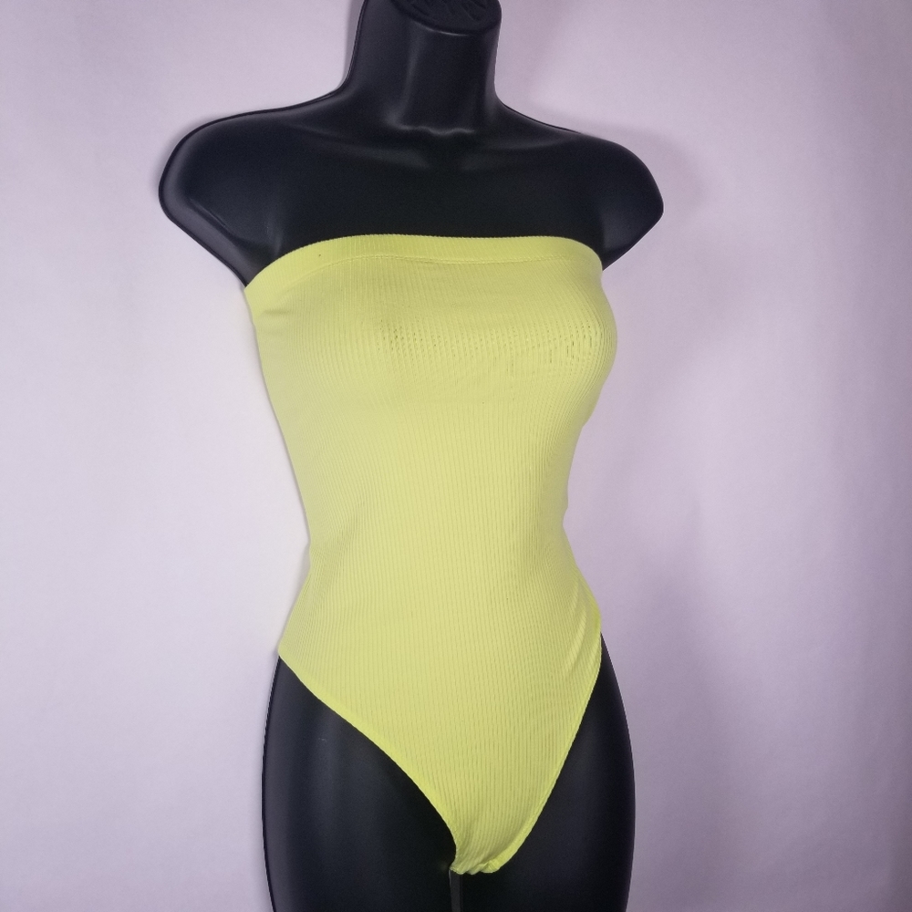 NWT | Forever 21| Ribbed Tube Bodysuit